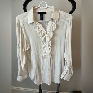 Smythe blouse size small in cream Color. Never worn.